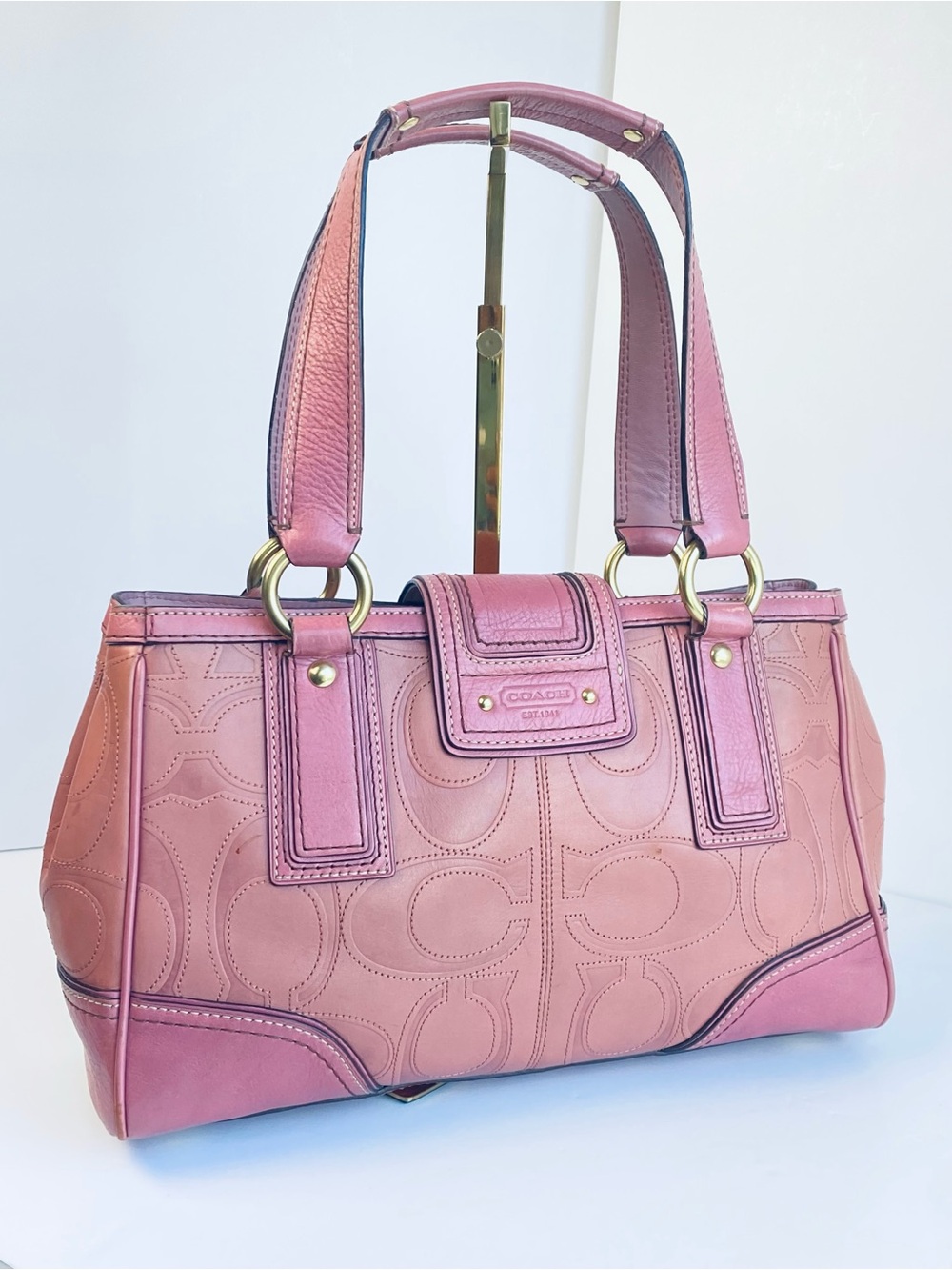 Coach Rare Rose Pink Y2K Embossed Hampton Shoulder Bag - Picture 4 of 13